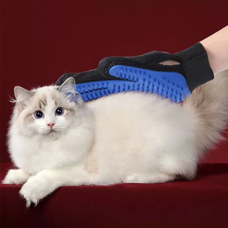 Deshedding Grooming Glove for Dogs